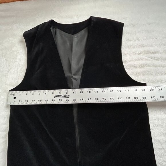 Women's Vintage Black Velvet Vest Embroidered Dog Motif Art To Wear Japan - Picture 4 of 5